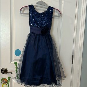 Gently worn size 150 (12) girl’s formal dress